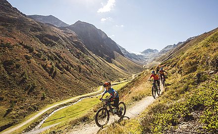 Mountainbiken mit Gletscherpanorama